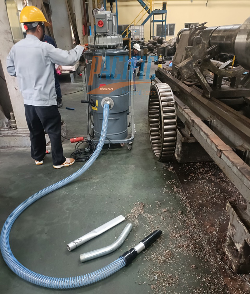 Máy hút bụi công nghiệp 3 pha dùng hút phôi mạt kim loại