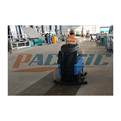 MÁY LAU SÀN CÔNG NGHIỆP NGỒI LÁI - VỆ SINH LÀM SẠCH CHO NHÀ MÁY GIA CÔNG CƠ KHÍ TẠI ĐỒNG NAI